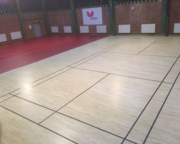 poncage et vitrification parquet salle de sport creps nord.JPG