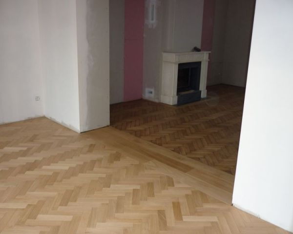 ancien et nouveau parquet chene batons rompus a Quesnoy sur Deule.JPG